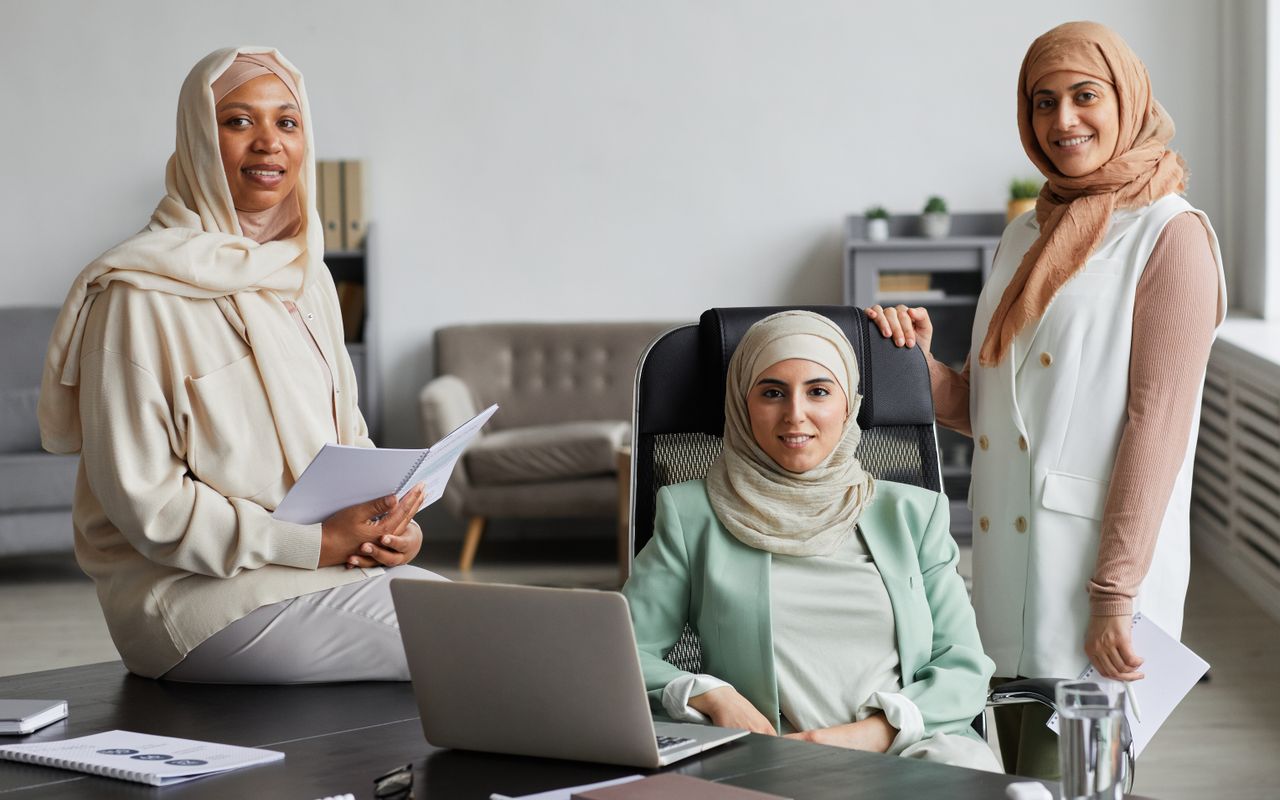 Invite your recruiting team to Naqwa